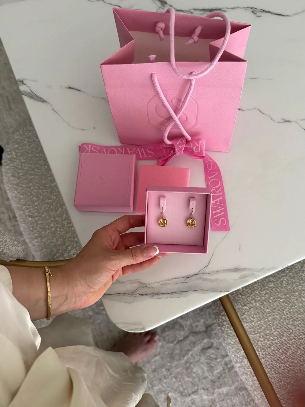 Swarovski Millenia drop earrings Square cut, Caramel, 18K gold finish 🌸